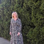  ,   Lara, 44 ,   c 