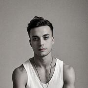  ,   Stefan, 29 ,  