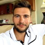  ,  Lus Alex, 42