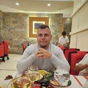  ,  Ruslan, 37