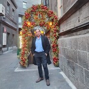  ,  Raffi, 48