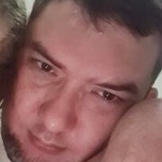  ,  Alex, 35