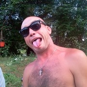  ,   Viktorio, 41 ,   