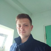  ,  Andrij, 28