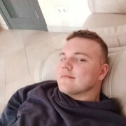  ,   EvanDeMaarko, 34 ,   ,   
