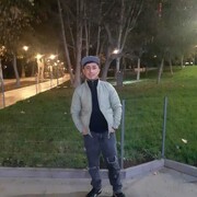  ,   Armen, 34 ,   ,   