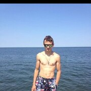  ,  Denis, 28