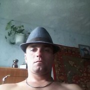  ,   Stas, 39 ,   