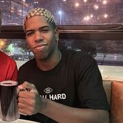  --,  Carlos, 21