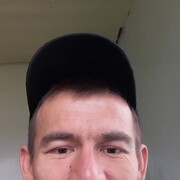  ,   Amiro, 33 ,  