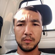  ,  Umidjon, 35