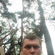  ,   Viktor, 37 ,  