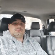  ,   Viktor, 35 ,   ,   
