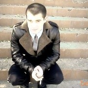  ,   Josy, 32 ,   