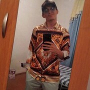  ,   Bobur, 26 ,   ,   