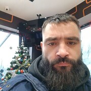  ,   Denis, 40 ,   ,   