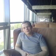  ,  Andrey, 32