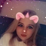  ,  Vika, 23