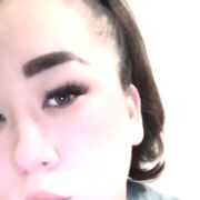  ,  Alina, 28