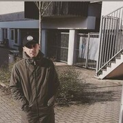  ,  Igor, 35
