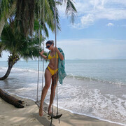  ,   Lana, 32 ,   ,   
