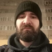  ,  Max, 37