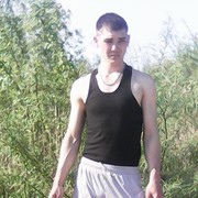  ,   Viktor, 39 ,   