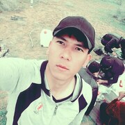  ,  Alyos, 28