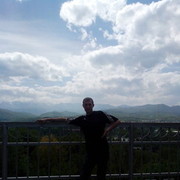  ,   Viktor, 42 ,   