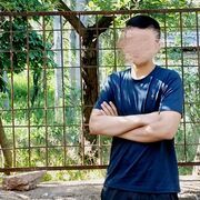  ,  Parviz, 25