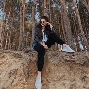  ,  Ksenia, 27