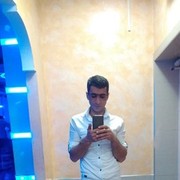  ,  Artur, 43