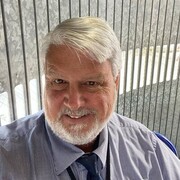  ,  Thom, 62