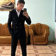  ,  Bek, 21