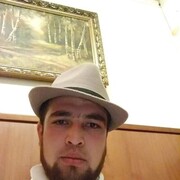  -,   Ali, 32 ,   ,   , c 