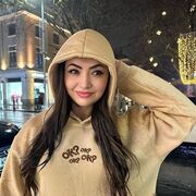  ,   Elena, 37 ,   ,   