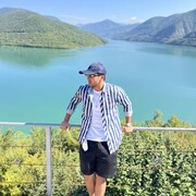  ,   Akobir, 25 ,     , c 