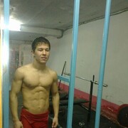  ,  Bekzod, 28