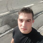  ,  Davic, 25