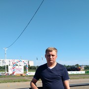  ,   Sergej, 44 ,   
