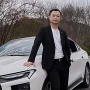  Xuzhou,   Gary, 35 ,     , c 