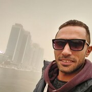  ,   Hussein, 35 ,   ,   , c , 