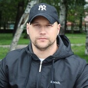  ,  Viktor, 35