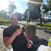  Schwerin,   Alex, 44 ,   ,   , c 