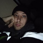  ,  Roman, 32