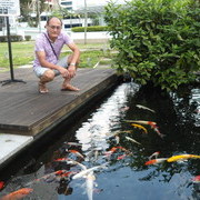  ,   Oskar, 45 ,  