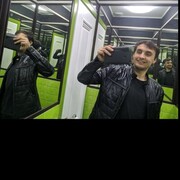  ,  Nik, 32