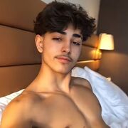  ,  Nadlee, 21