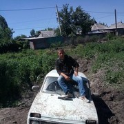  ,   Denis, 32 ,   ,   , c 