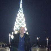  ,  Umar, 37
